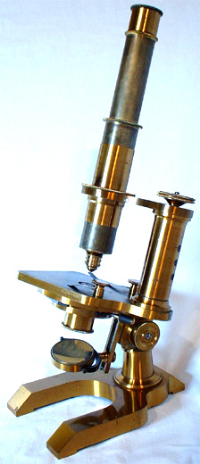 Gro&szlig;es Berliner Mikroskop, um optische Achse gedreht