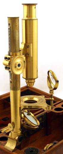 Mikroskop von Utzschneider und Fraunhofer in M&uuml;nchen um 1820