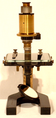 Ernst Leitz Wetzlar: Pr&auml;parierstativ mit bildaufrichtendem Tubus und POL-Apparat