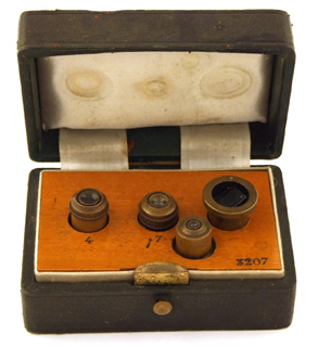 G.Oberhaeuser & E. Hartnack # 3207: Objektivk&auml;stchen