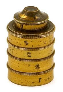 Kleines Mikroskopstativ von Simon Pl&ouml;ssl in Wien: Objektiv