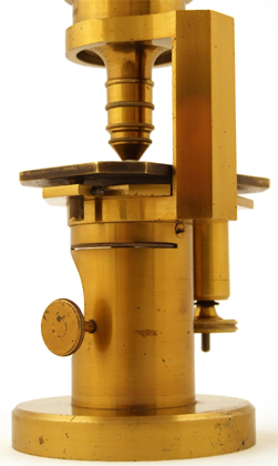 Trommelmikroskop F.W. Schiek in Berlin Nr. 1268, Stativfu&szlig;